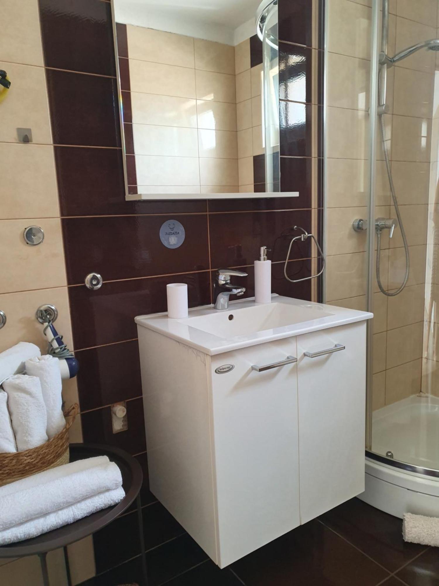Lavender Apartments Drage Room photo